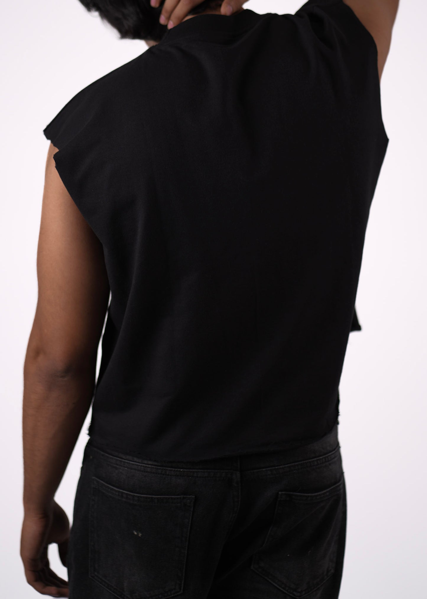 BLACK APEX CUT OFF TANK